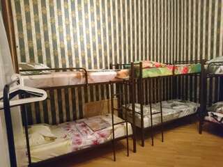 Гостиница Comfy Hostel Краснодар Спальное место в общем 10-местном номере-2